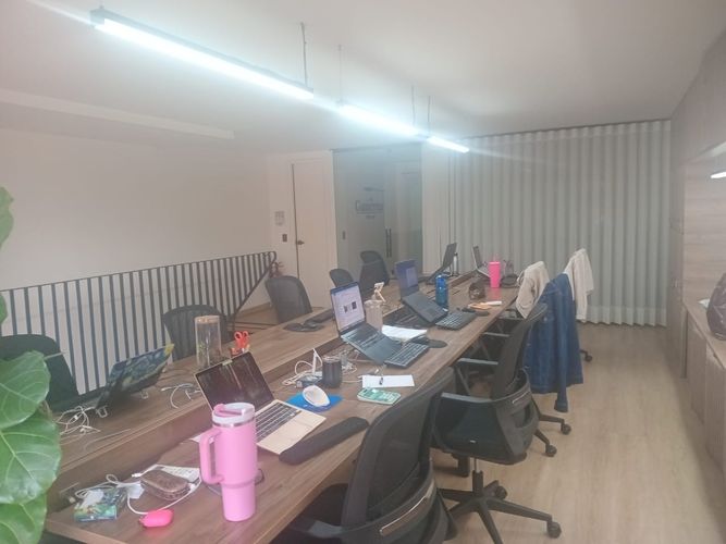 Oficina en arriendo en El Poblado, Medellín, 120 m² · foto 7 de 9