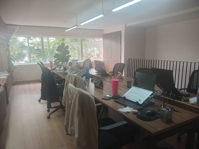 Oficina en arriendo en El Poblado, Medellín, 120 m² · foto 6 de 9