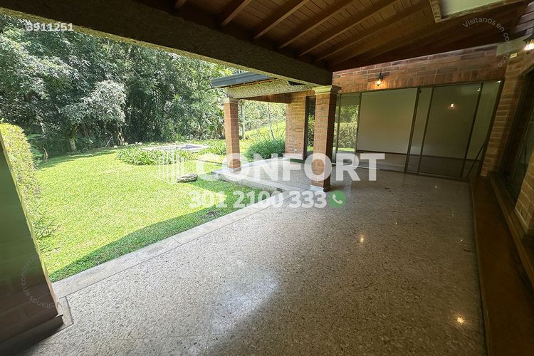 Casa de 5 alcobas en arriendo en San Lucas, Medellín, 330 m² · foto 6 de 24