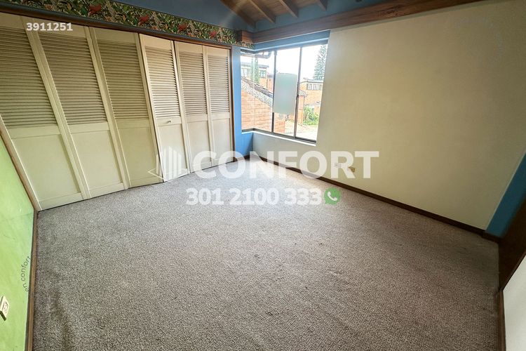 Casa de 5 alcobas en arriendo en San Lucas, Medellín, 330 m² · foto 13 de 24