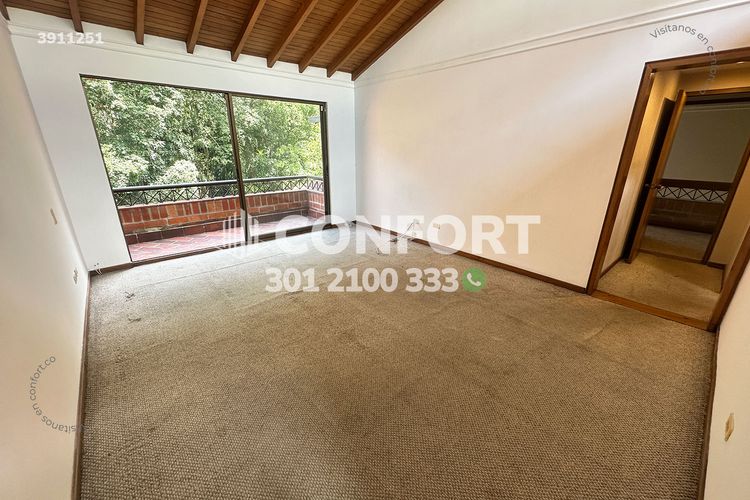 Casa de 5 alcobas en arriendo en San Lucas, Medellín, 330 m² · foto 19 de 24