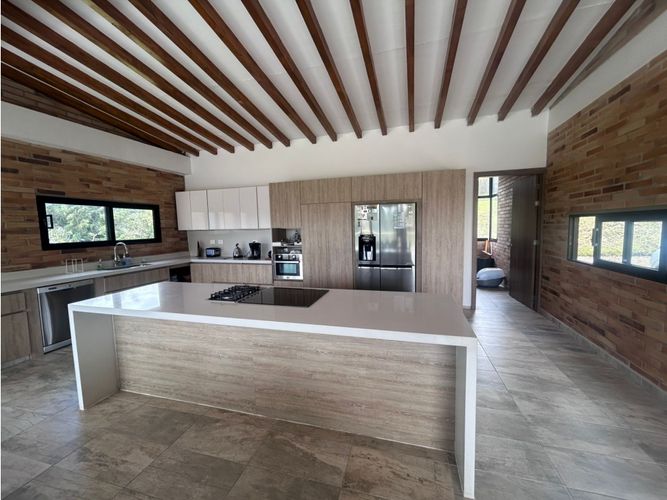 Casa de 6 alcobas en venta en El Carmen De Viboral, Rionegro, 450 m² · foto 5 de 24