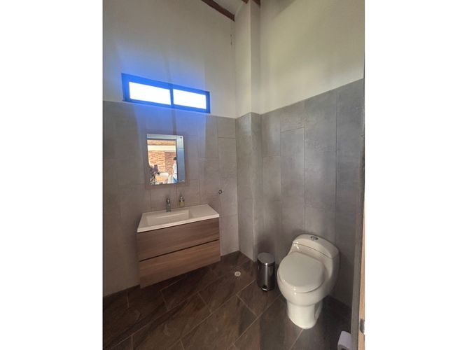 Casa de 6 alcobas en venta en El Carmen De Viboral, Rionegro, 450 m² · foto 23 de 24
