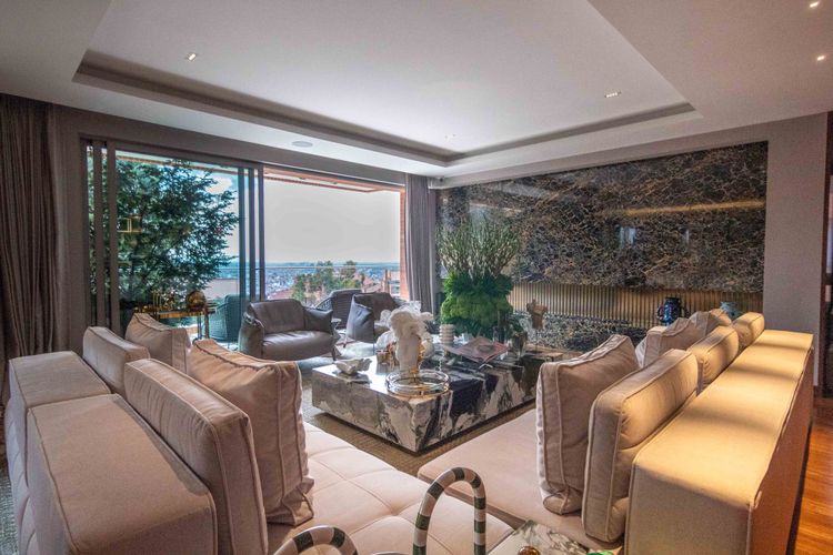Apartamento de 3 alcobas en venta en Cerros De Los Alpes, Bogotá, 332 m² · foto 3 de 24