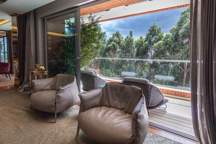 Apartamento de 3 alcobas en venta en Cerros De Los Alpes, Bogotá, 332 m² · foto 9 de 24