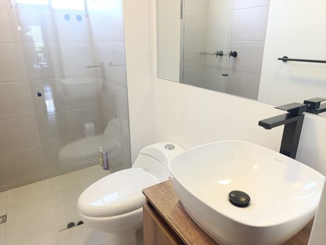 Apartamento de 2 alcobas en arriendo en El Poblado, Medellín, 200 m² · foto 15 de 18
