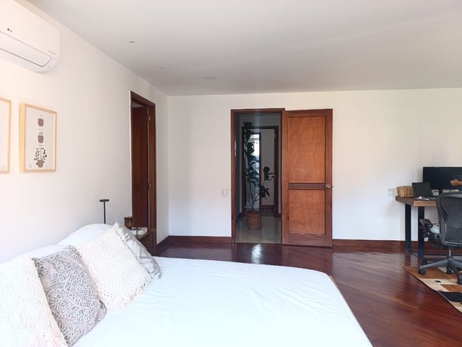 Apartamento de 2 alcobas en arriendo en El Poblado, Medellín, 200 m² · foto 13 de 18