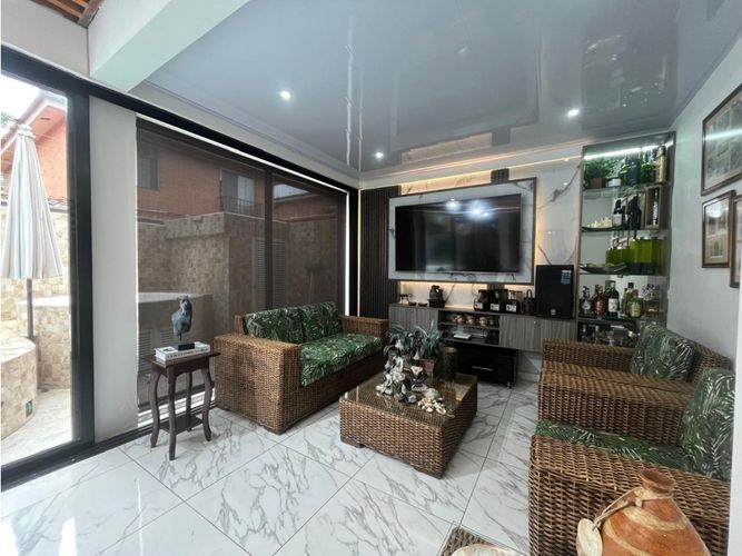 Casa de 6 alcobas en venta en Ciudad Country, Jamundí, 253 m² · foto 10 de 24