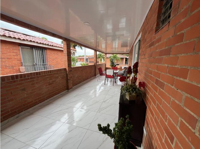 Casa de 6 alcobas en venta en Ciudad Country, Jamundí, 253 m² · foto 18 de 24