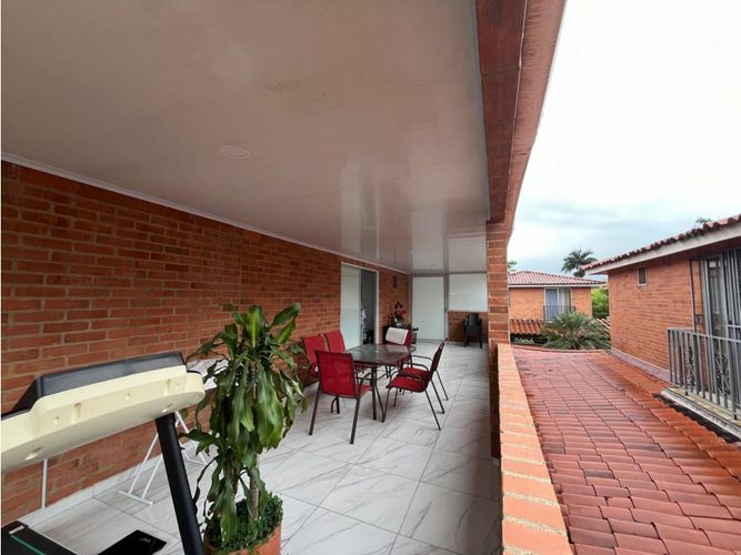 Casa de 6 alcobas en venta en Ciudad Country, Jamundí, 253 m² · foto 19 de 24