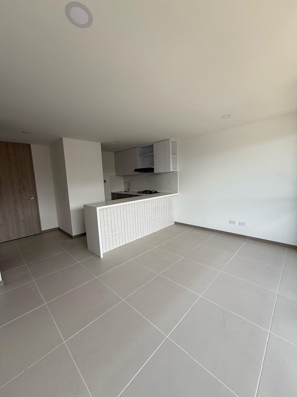 Apartamento en venta en Zona Industrial No. 1, Itagüí · foto 5 de 22