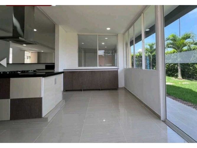 Casa de 4 alcobas en venta en El Castillo, Jamundí, 150 m² · foto 5 de 24