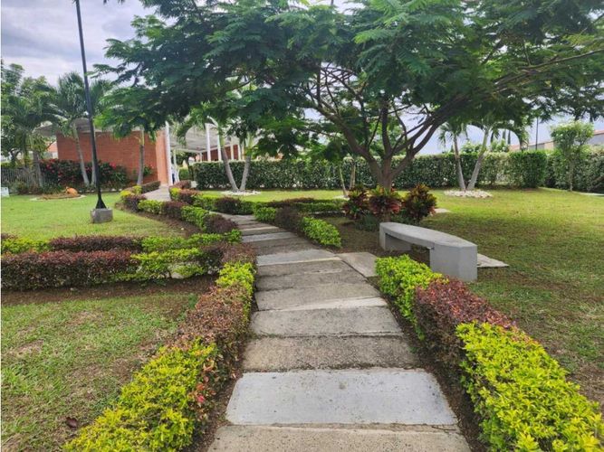 Casa de 4 alcobas en venta en El Castillo, Jamundí, 150 m² · foto 12 de 24