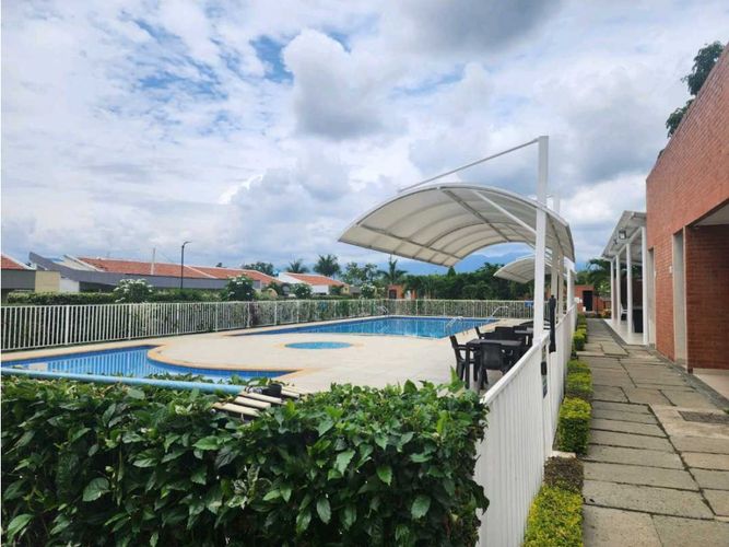 Casa de 4 alcobas en venta en El Castillo, Jamundí, 150 m² · foto 13 de 24