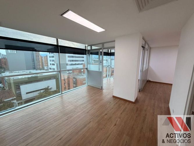 Oficina en arriendo en Los Balsos, Medellín, 60 m² · foto 8 de 13