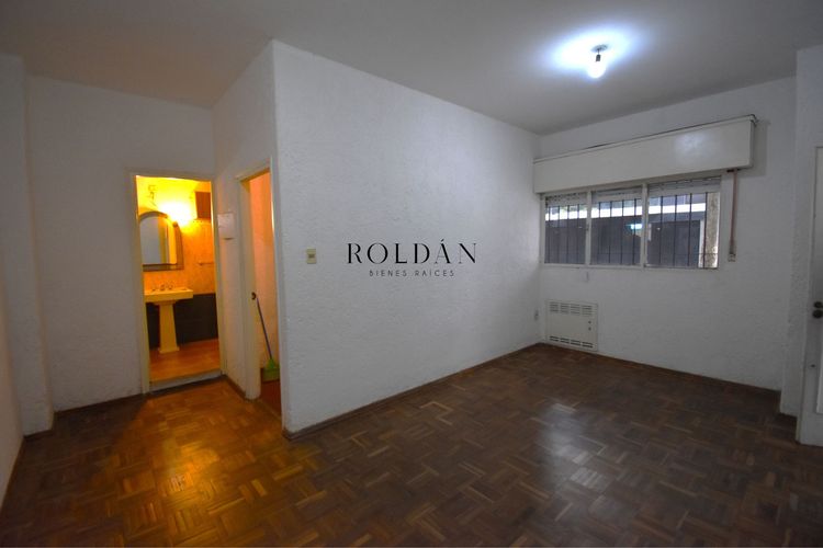 Apartamento Venta Centro 1 Dormitorio Planta Baja Independiente A Metros Del Mar