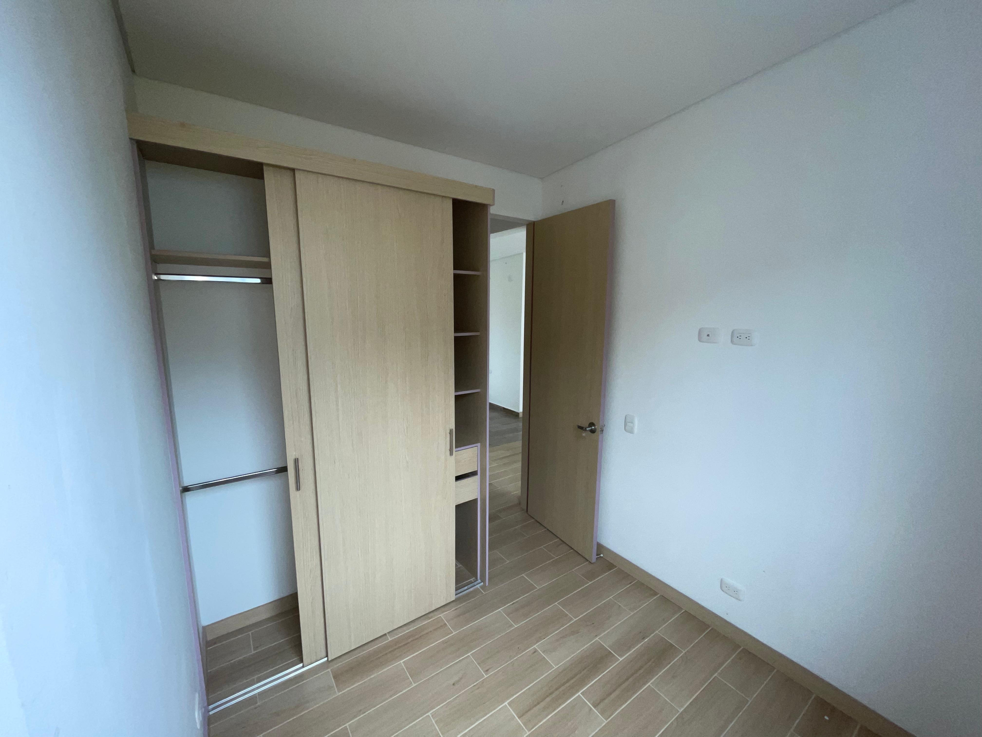 Apartamento en venta en La Francia, Manizales · foto 3 de 18
