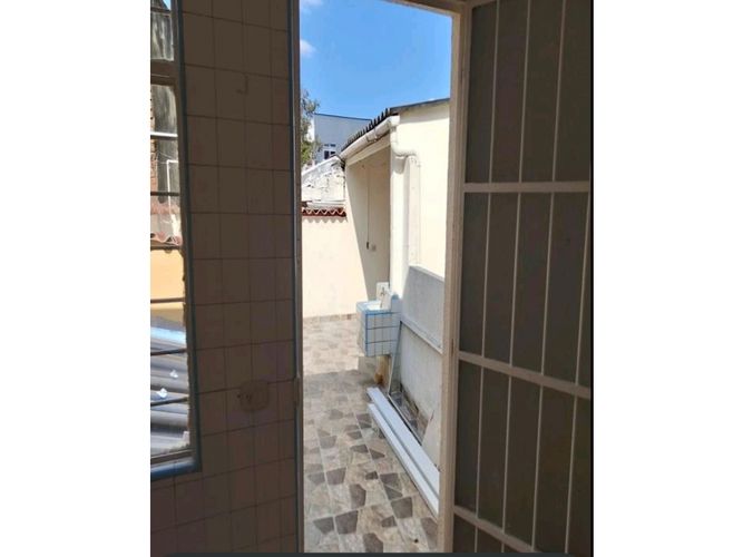 Casa de 6 alcobas en venta en Nueva Granada, Cali, 244 m² · foto 9 de 24