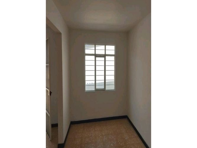 Casa de 6 alcobas en venta en Nueva Granada, Cali, 244 m² · foto 21 de 24