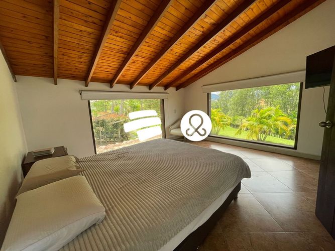 Finca en venta en El Carmen De Viboral, El Carmen de Viboral, 3400 m² · foto 10 de 23