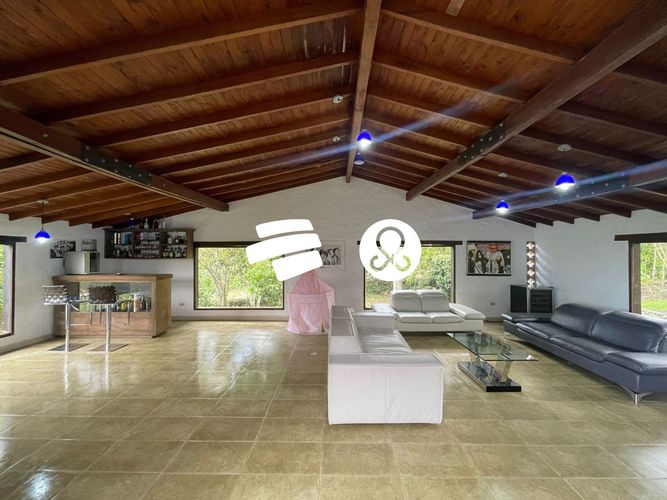 Finca en venta en El Carmen De Viboral, El Carmen de Viboral, 3400 m² · foto 13 de 23