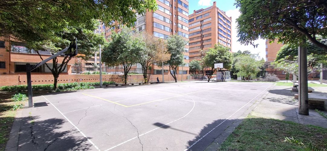 Apartamento de 3 alcobas en venta en Unicentro Bogotá, Bogotá, 157 m² · foto 24 de 24