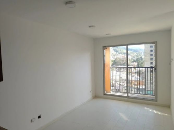 Apartamento de 2 alcobas en venta en Santa Teresa, Bogotá, 54 m² · foto 3 de 9