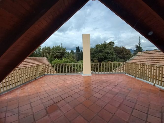 Casa de 4 alcobas en arriendo en Hatogrande, Sopó, 390 m² · foto 19 de 21