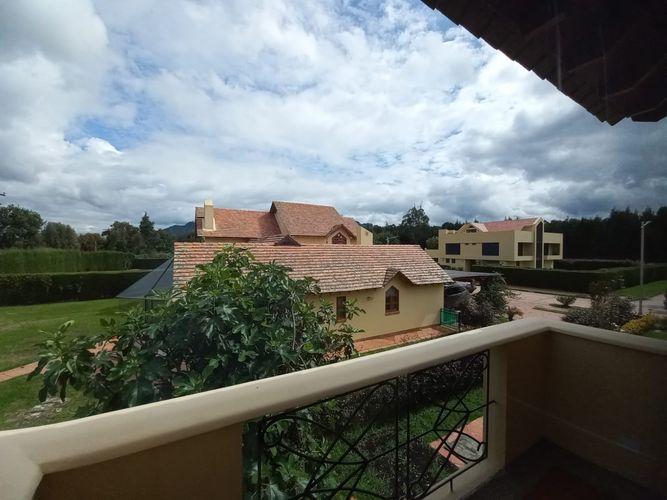 Casa de 4 alcobas en arriendo en Hatogrande, Sopó, 390 m² · foto 14 de 21