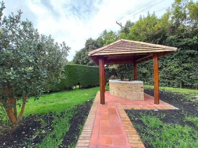 Casa de 4 alcobas en arriendo en Hatogrande, Sopó, 390 m² · foto 21 de 21
