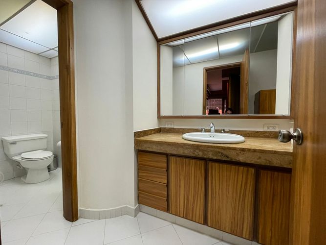 Apartamento en venta en Los Rosales, Bogotá · foto 22 de 24