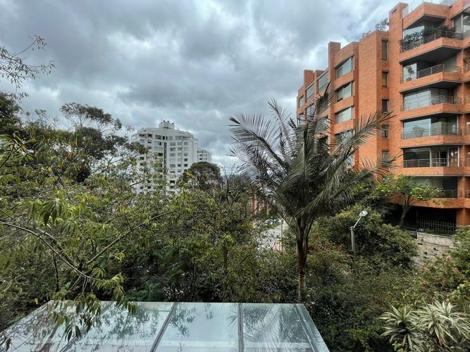 Apartamento en venta en Los Rosales, Bogotá · foto 4 de 24