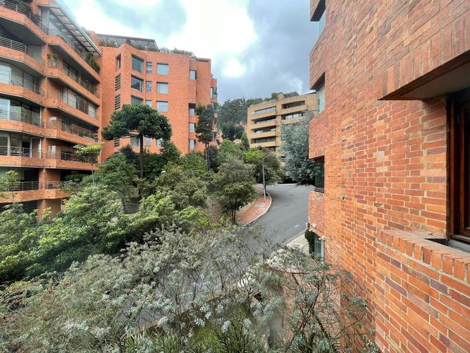 Apartamento en venta en Los Rosales, Bogotá · foto 11 de 24