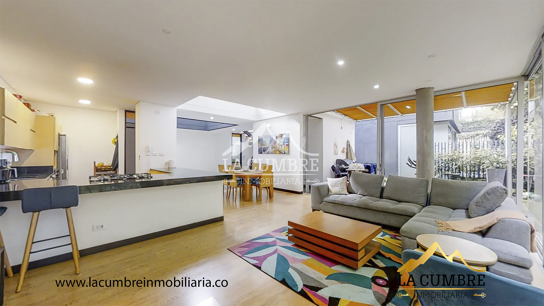 Casa en arriendo en Montessori, Medellín · foto 2 de 18