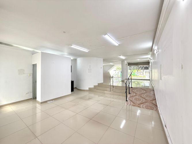 Local en arriendo en Avenida 30 De Agosto, Pereira, 180 m² · foto 6 de 10