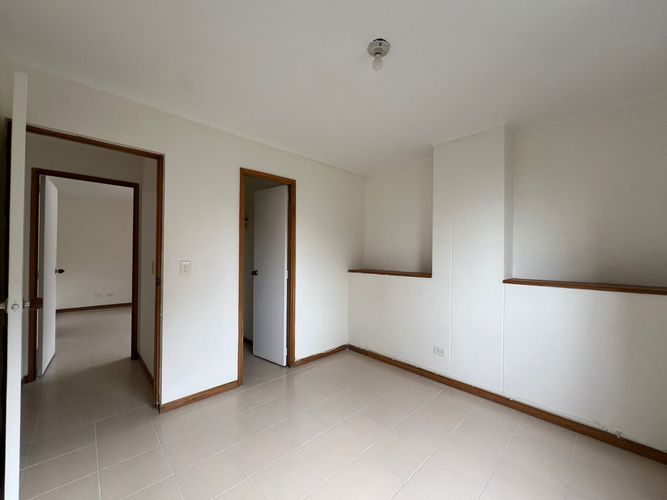 Apartamento de 3 alcobas en arriendo en El Diamante No. 2, Medellín, 103 m² · foto 12 de 19