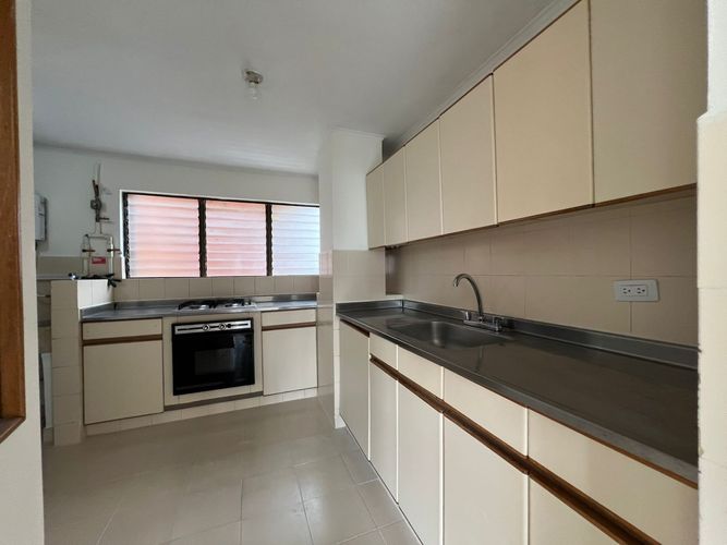 Apartamento de 3 alcobas en arriendo en El Diamante No. 2, Medellín, 103 m² · foto 5 de 19
