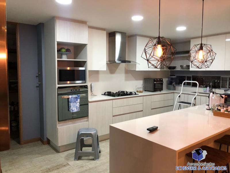 Apartamento en venta en Loma De Las Brujas, Envigado · foto 13 de 19