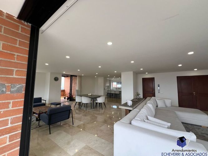 Apartamento de 3 alcobas en venta en La Frontera, Medellín, 300 m² · foto 17 de 19