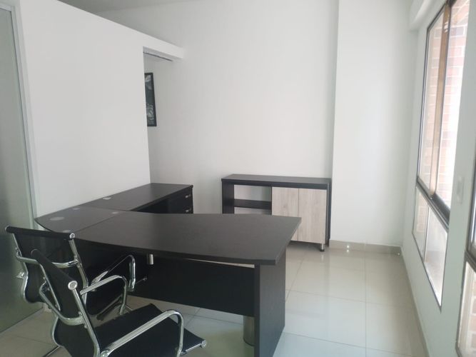 Oficina en arriendo en Laureles, Medellín, 700 m² · foto 10 de 12