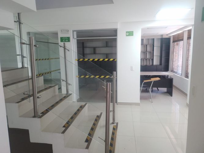 Oficina en arriendo en Laureles, Medellín, 700 m² · foto 4 de 12