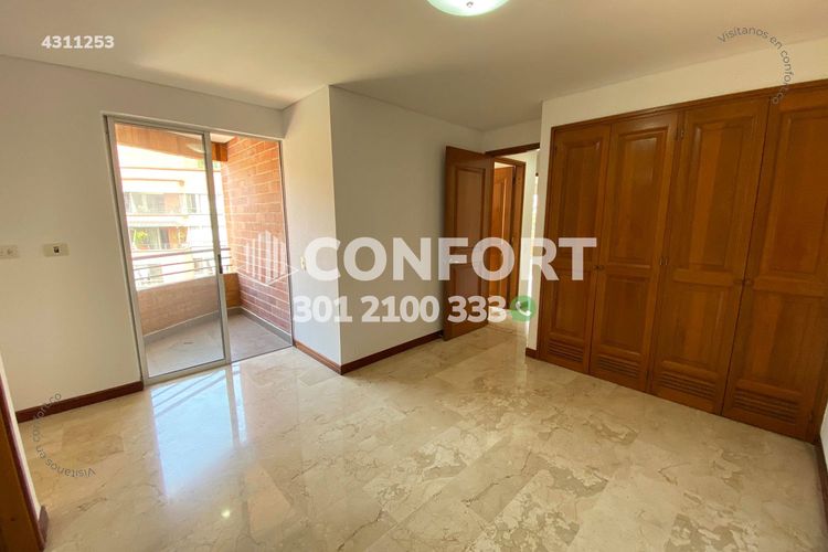 Apartamento de 3 alcobas en arriendo en Laureles, Medellín, 160 m² · foto 12 de 24
