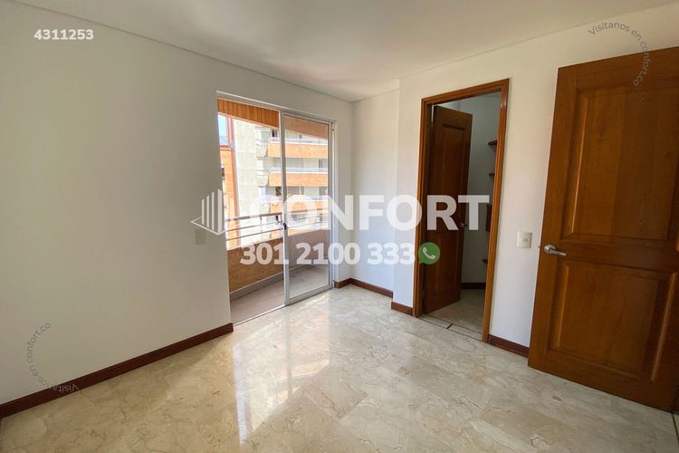 Apartamento de 3 alcobas en arriendo en Laureles, Medellín, 160 m² · foto 18 de 24