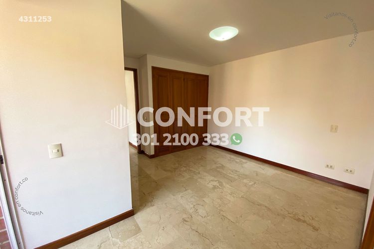 Apartamento de 3 alcobas en arriendo en Laureles, Medellín, 160 m² · foto 21 de 24