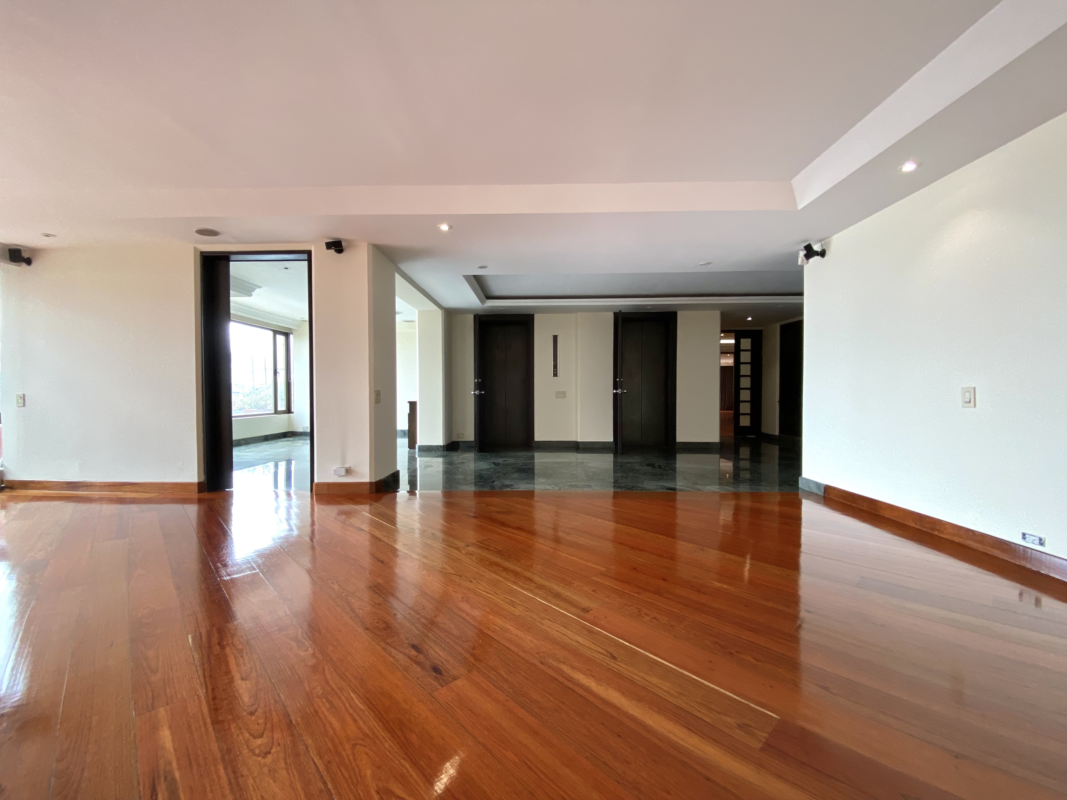 Apartamento en venta en El Refugio, Bogotá · foto 5 de 24