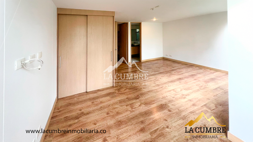 Apartamento de 3 alcobas en arriendo en Los Balsos, Medellín, 90 m² · foto 8 de 12