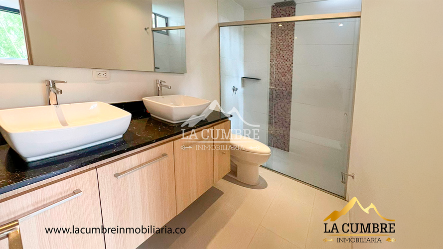 Apartamento de 3 alcobas en arriendo en Los Balsos, Medellín, 90 m² · foto 9 de 12