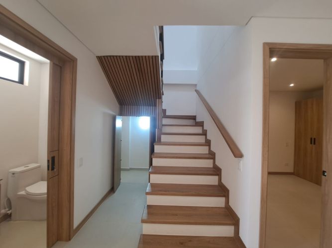 Casa de 4 alcobas en venta en Ub. Serranias, Rionegro, 186 m² · foto 11 de 20