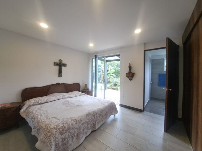 Finca en venta en El Tambo, La Ceja, 190 m² · foto 10 de 15