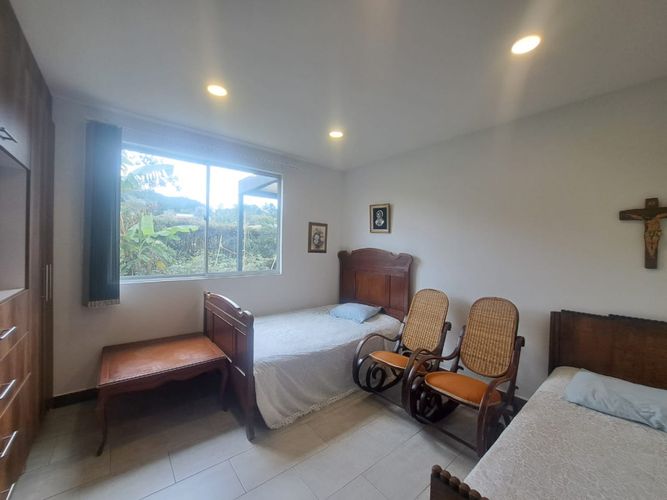 Finca en venta en El Tambo, La Ceja, 190 m² · foto 15 de 15